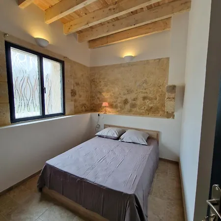 Holiday home Maison Agreable En Pierre *