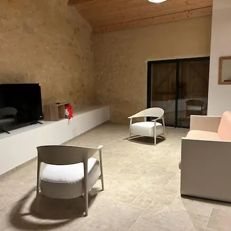 Semesterbostad Maison Agreable En Pierre *